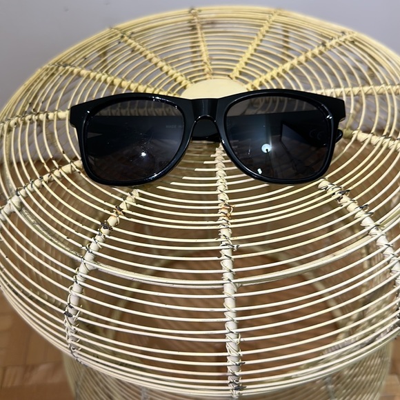 Vans Sunglasses - Picture 3 of 3